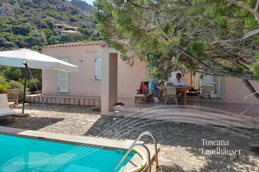 Thumbnail von Villa mit Pool und wunderschönem Meerblick