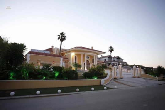 Luxus-Villa in Sotogrande Alto R2307689 