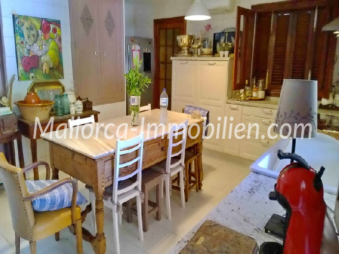 Thumbnail von GEPFLEGTES CHALET MIT WEITLÄUFIGEM GRUNDSTÜCK UND POOL