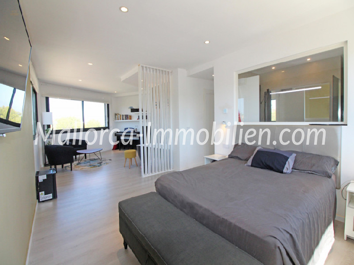 Thumbnail von MODERNES ARCHITEKTENHAUS IN VILLENLAGE MIT BLICK BIS ZUR PLAYA DE PALMA