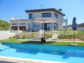 Thumbnail von MODERNES ARCHITEKTENHAUS IN VILLENLAGE MIT BLICK BIS ZUR PLAYA DE PALMA