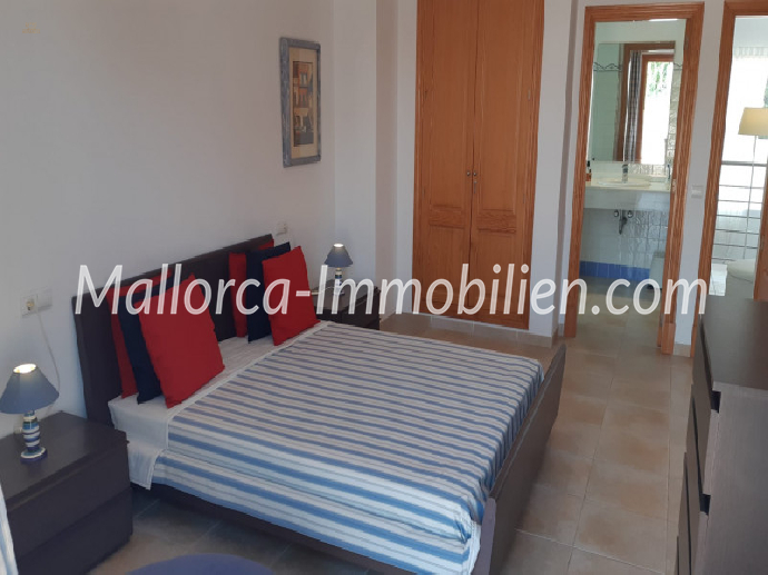 Thumbnail von EINZIGARTIGE MODERNE VILLA MIT MEERBLICK UND VERMIETLIZENZ