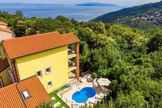 Thumbnail von Geräumiges Appartementhaus zur Vermietung an Touristen, Region Opatija