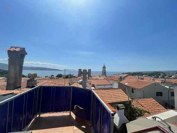 Mehrstöckige Wohnung im Stadtkern von Krk