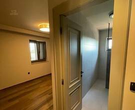 Thumbnail von Nueva villa con elementos mediterráneos y piscina en una ubicación panorámica con vistas al mar