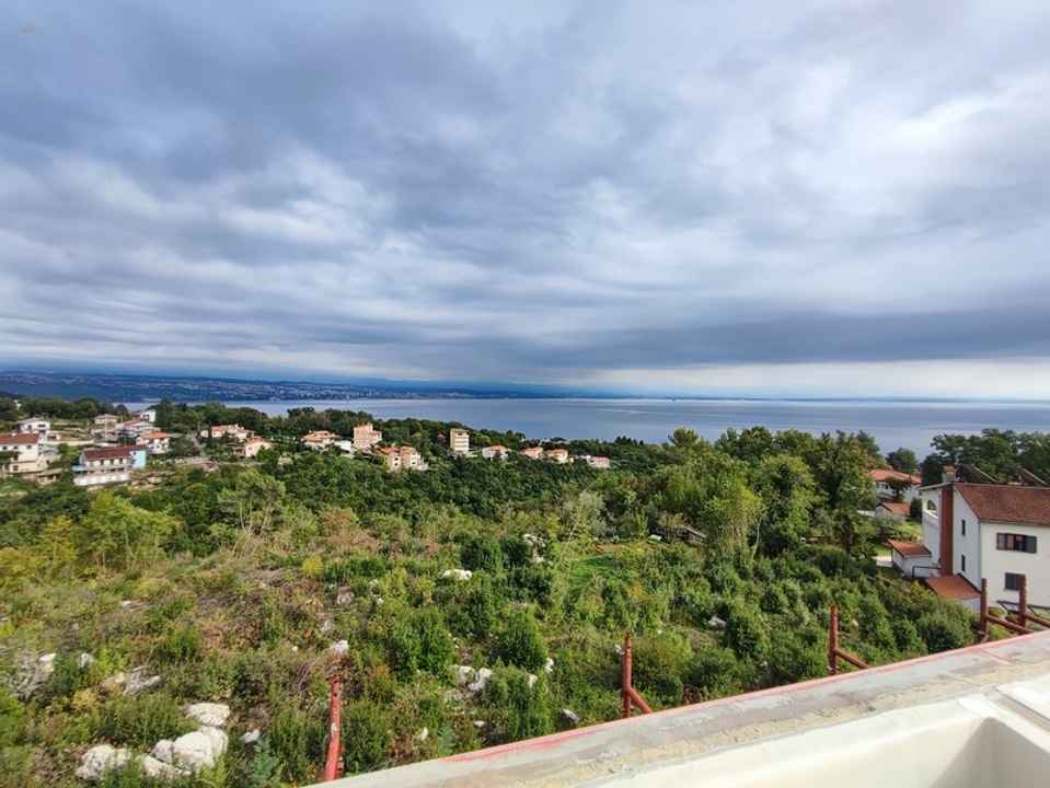 Modernes Appartement im Neubau mit Meerblick