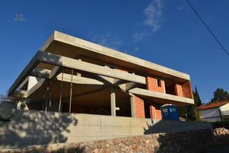 Thumbnail von Moderne Villa / Doppelhaushälfte mit Pool und Meerblick