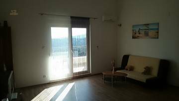 Thumbnail von Appartementhaus mit Swimmingpool und Meerblick, Insel Solta