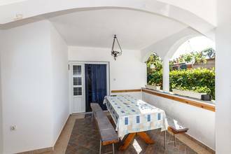 Thumbnail von Insel Krk: Haus mit mehreren Wohnungen