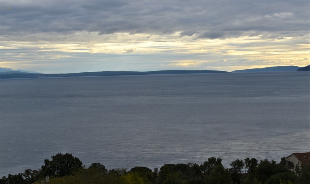 Thumbnail von Modernes Penthouse mit privater Dachterrasse und Swimmingpool