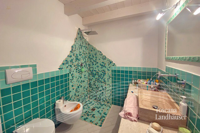 Thumbnail von Reihenmittelhaus mit Pool und Meerblick