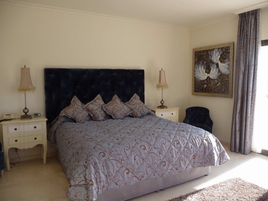 Thumbnail von Luxus-Villa in New Golden Mile R2721956