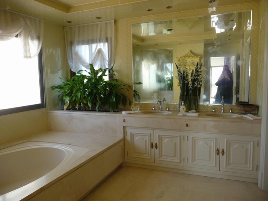 Thumbnail von Luxus-Villa in New Golden Mile R2721956