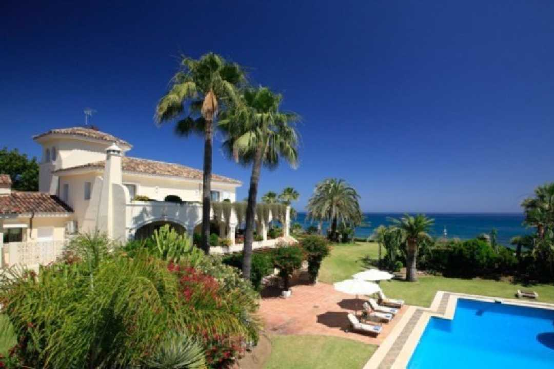 Thumbnail von Luxus-Villa in New Golden Mile R2721956