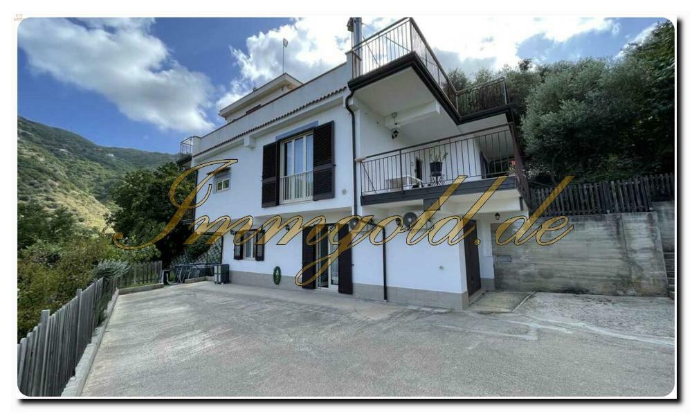 Immogold, Villa in herrlicher Lage und einem traumhaften Panoramameerblick,