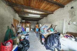 Thumbnail von Geräumiges Einfamilienhaus mit großen Garten