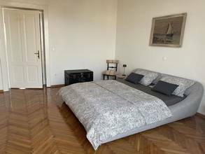 Thumbnail von Wohnung mit Panorama-Meerblick in einer Jugendstilvilla