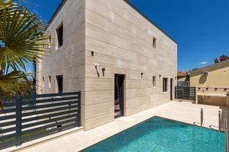 Thumbnail von Modernes Luxus-Appartement mit Pool