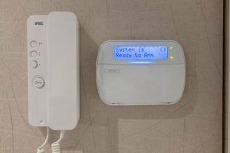 Thumbnail von Modernes Luxus-Penthouse mit Pool und Meerblick