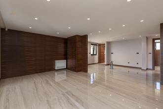 Thumbnail von Modernes Luxus-Penthouse mit Pool und Meerblick