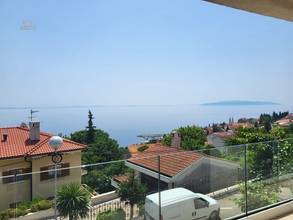 Thumbnail von Modern eingerichtetes Appartement mit traumhaftem Panorama-Meerblick