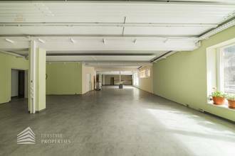 Thumbnail von Attraktives Zinshaus in Gaming