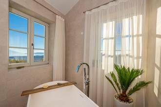 Thumbnail von Mediterranean property with swimming pool and sea view, Crikvenica region