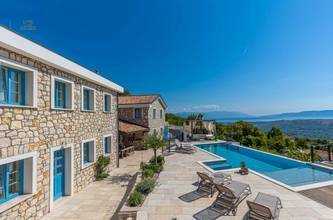 Thumbnail von Mediterranean property with swimming pool and sea view, Crikvenica region