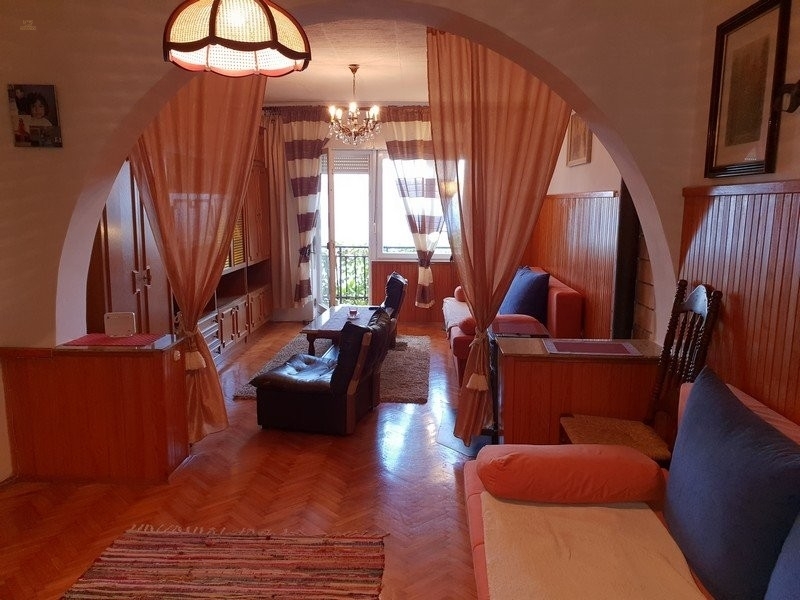 Thumbnail von Haus mit drei Wohnungen in schöner Lage mit Meerblick