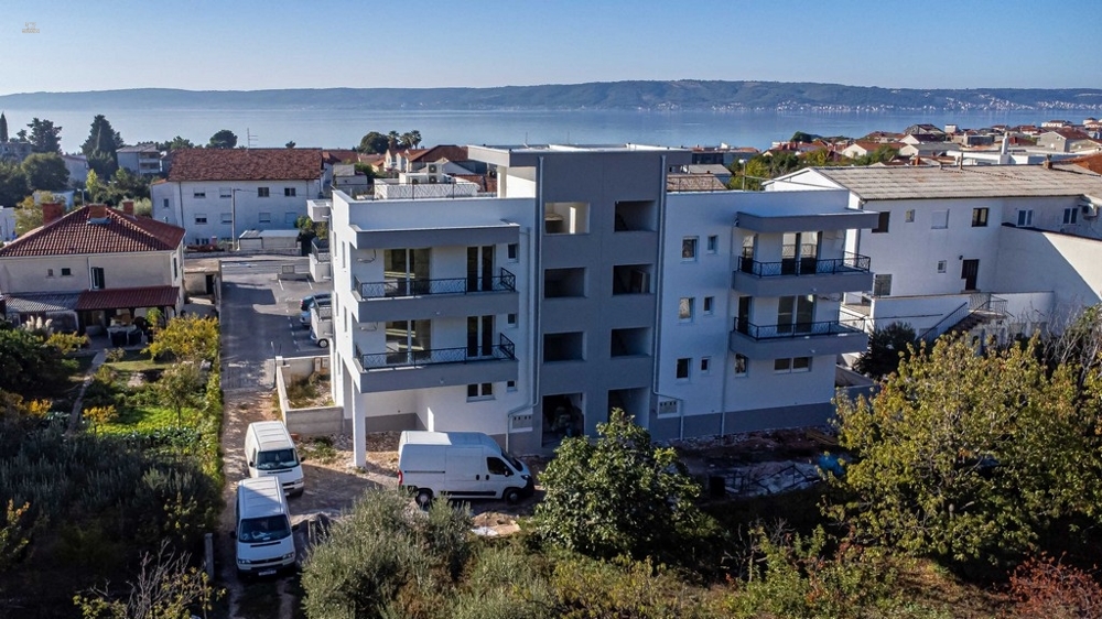 Thumbnail von Modernes Penthouse mit Dachterrasse und Meerblick