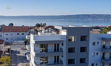 Thumbnail von Modernes Penthouse mit Dachterrasse und Meerblick