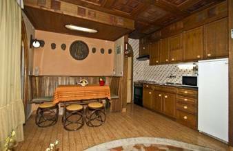 Thumbnail von Haus mit drei Wohnungen in der 1. Reihe zum Meer