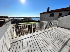 Thumbnail von Haus zur Renovierung nahe dem Meer