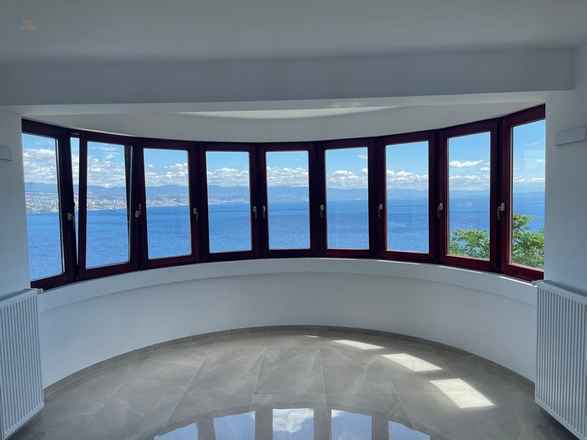 Appartement in wundervoller Panorama-Lage mit schönem Meerblick