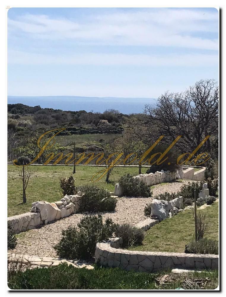 Thumbnail von Luxuriöses Baugrundstück mit Meerblick und eigenem Brunnen