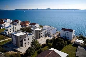 Moderne Penthouses nahe dem Meer
