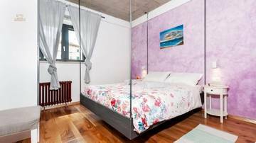 Thumbnail von Mediterranes Steinhaus mit Swimmingpool