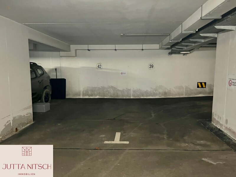 Thumbnail von Großzügige Terrassenwohnung mit zwei Tiefgaragenplätzen - Wien 1140 Hadersdorf