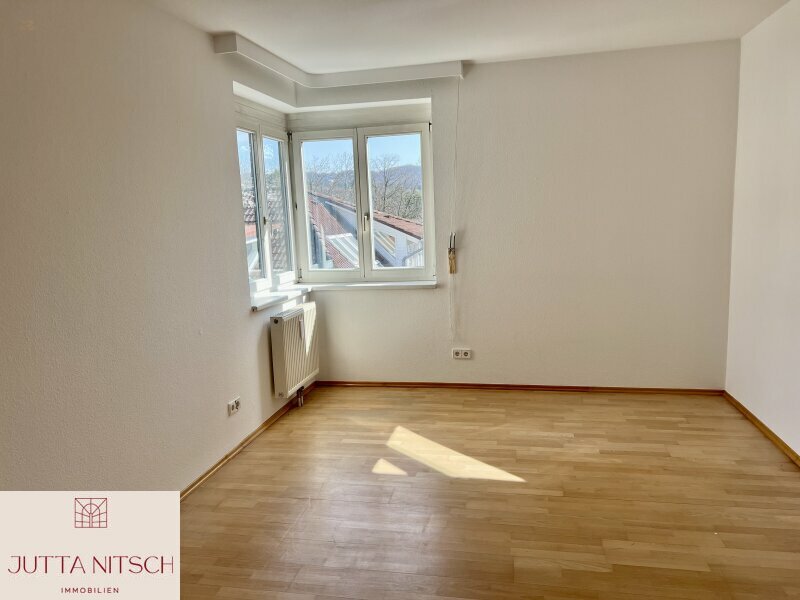 Thumbnail von Großzügige Terrassenwohnung mit zwei Tiefgaragenplätzen - Wien 1140 Hadersdorf