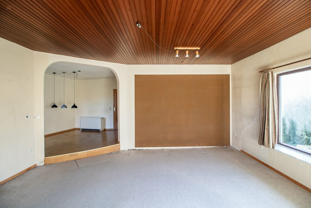 Thumbnail von Haus zum Kauf in 27711 Osterholz-Scharmbeck, traumhafte Lage mit Sanierungsbedarf!