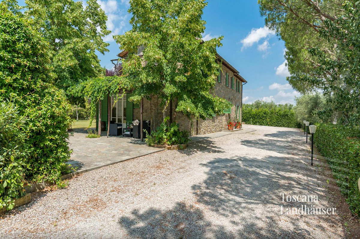 Thumbnail von Märchenhaftes Anwesen mit Pool und Olivenhain