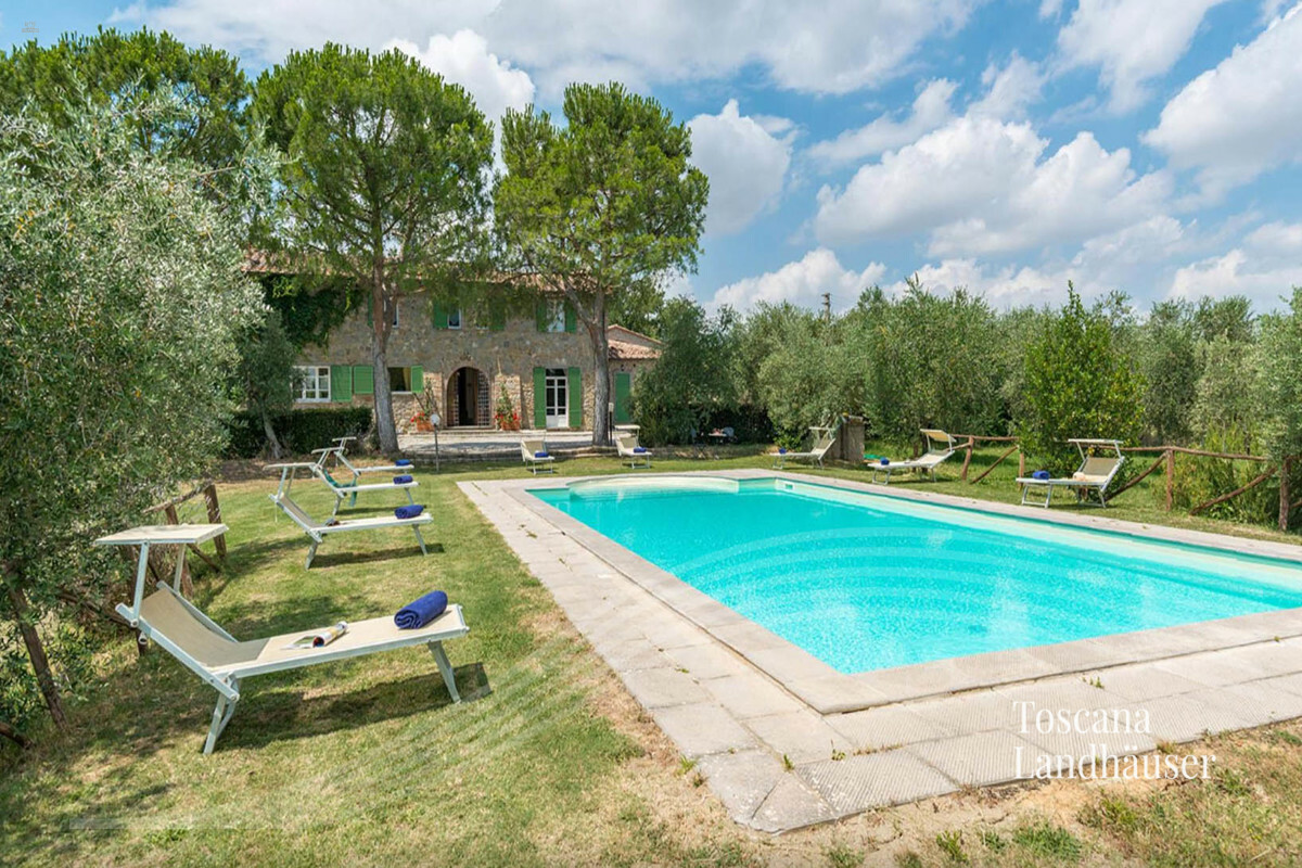 Thumbnail von Märchenhaftes Anwesen mit Pool und Olivenhain