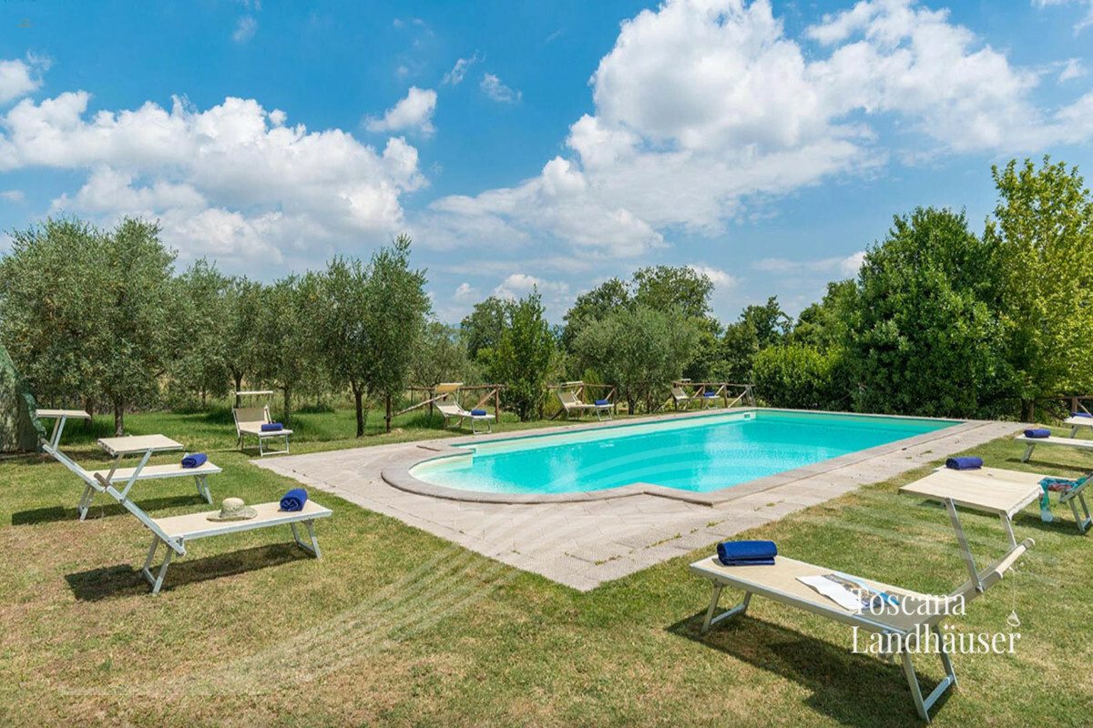 Thumbnail von Märchenhaftes Anwesen mit Pool und Olivenhain