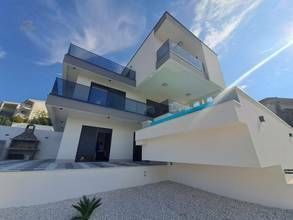 Thumbnail von Moderne Villa mit Infinity-Swimmingpool und Panorama-Meerblick, Region Trogir