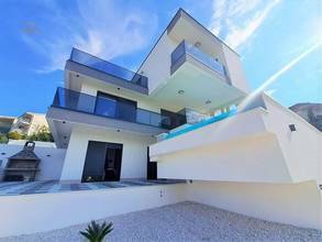 Thumbnail von Moderne Villa mit Infinity-Swimmingpool und Panorama-Meerblick, Region Trogir