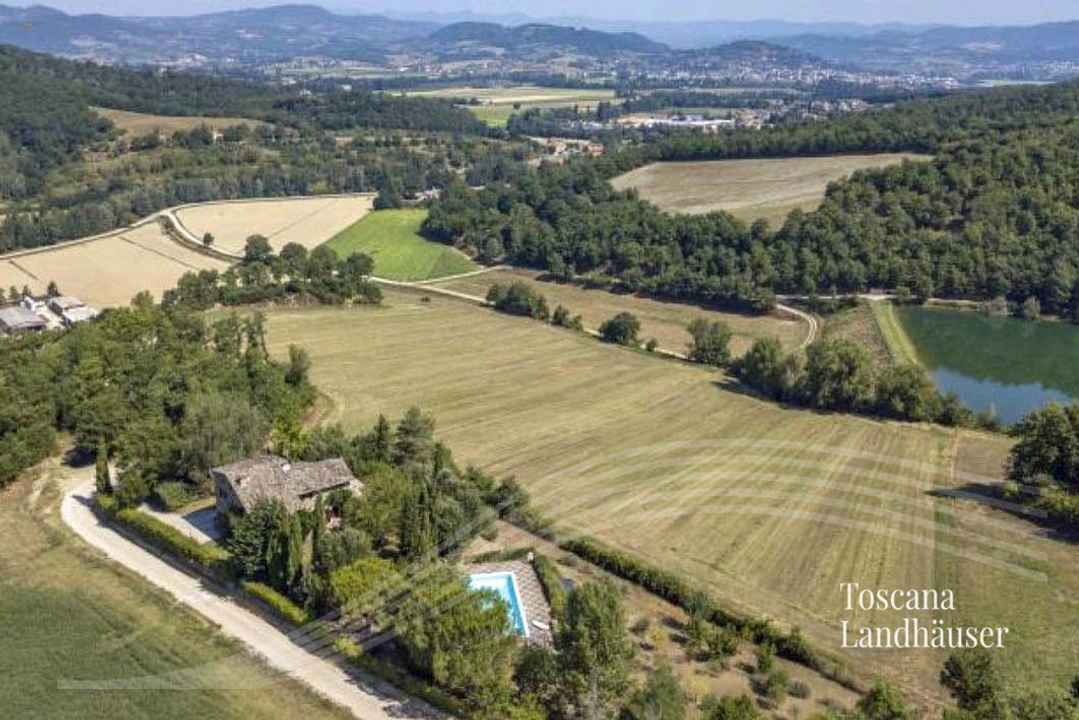 Komplett renoviertes Bauernhaus mit Pool