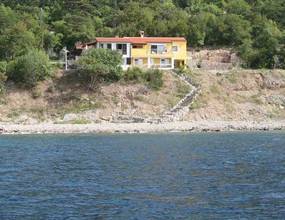 Thumbnail von Senj, Kvarner: Haus direkt am Meer mit 4 Wohnungen