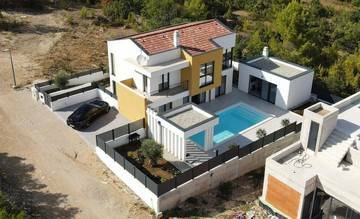 Thumbnail von Moderner Neubau mit schönem Meerblick