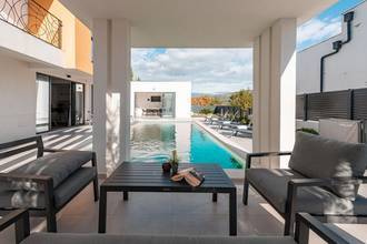 Thumbnail von Moderner Neubau mit schönem Meerblick