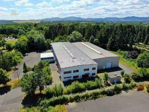 Thumbnail von Über 15% Rendite möglich - gepflegtes Hallenensemble mit viel Potential im 3-Länder-Eck Zittau